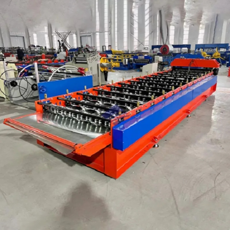688 Rollformmaschine für Deckböden